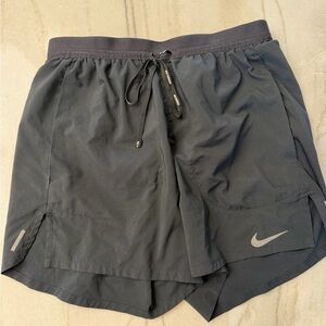 Nike Men's Gray Athletic Shorts